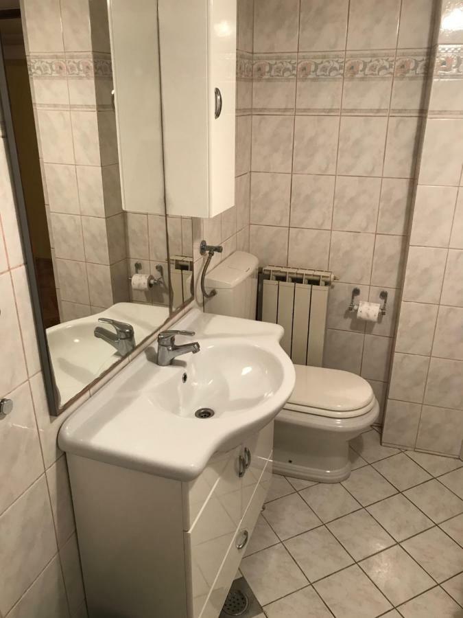 Lana Apartman *